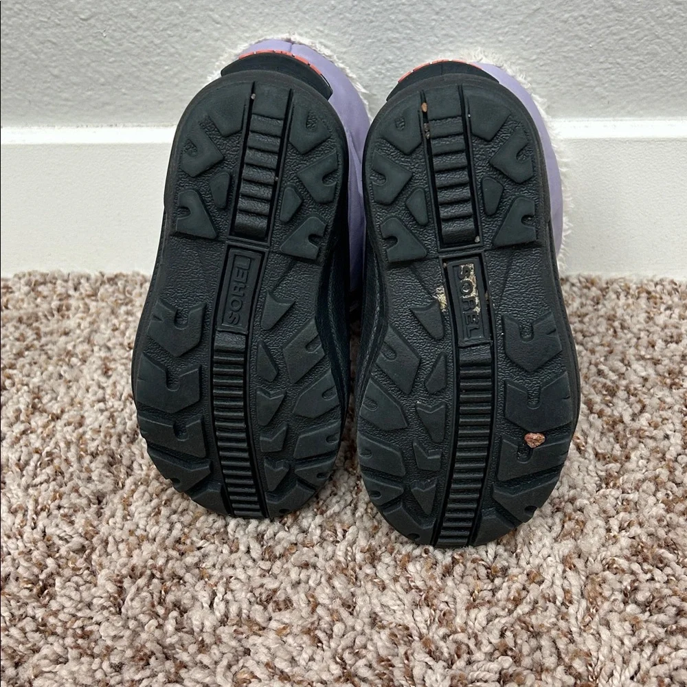 Sorel purple and black little kids' Winter Boots, size 10 - Picture 5 of 6